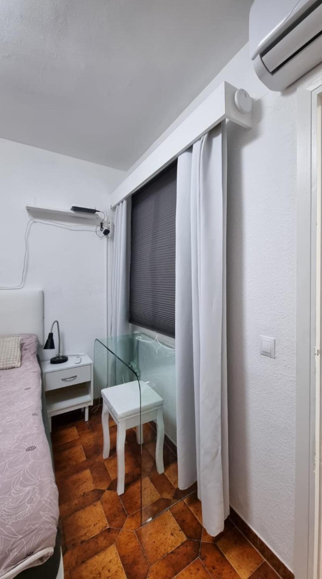 Comfortable One Bedroom Apartment ฟูเอนฮิโรลา ภายนอก รูปภาพ